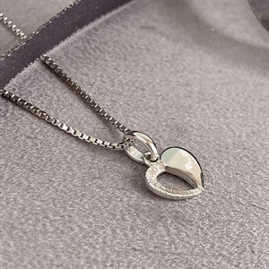 Herzanhänger aus 14 Karat Weißgold mit Kette 86206040
